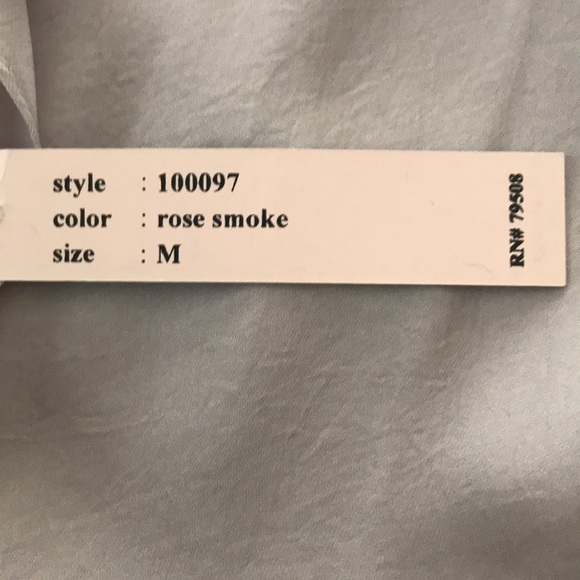 Violet & Claire polyester top. M - Picture 6 of 8